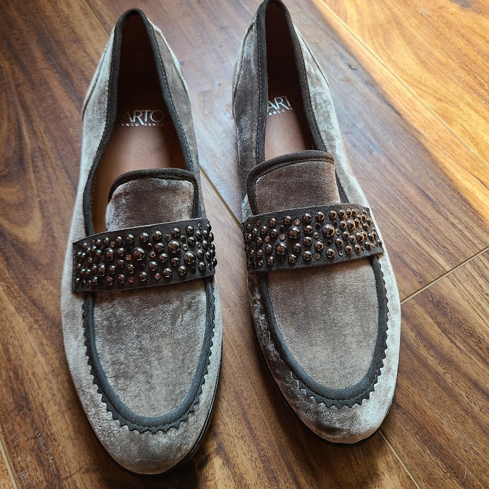 Women's Sarto by Franco Sarto Johanna Loafer Nimbus Grey Velvet - Size 8.5